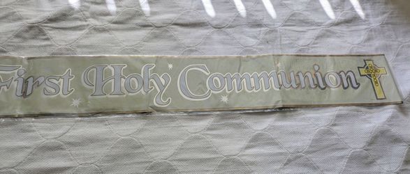 FIRST  HOLY COMMUNION BANNER  ( 12 FT LONG )