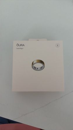 Oura Ring 4 Size 8 Gold