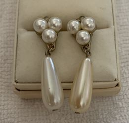 Vintage Faux Pearl Earrings (2) Pairs