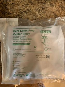 Brad Latex free center entry closest of urinary drainage bag
