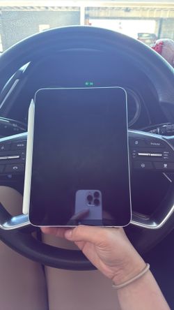 Pre-Owned Apple, iPad Mini 6th Gen, 256 GB Flash Memory