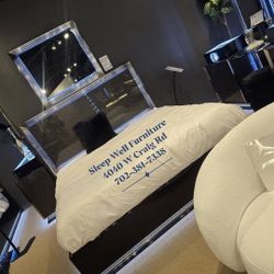 ✨️4pc Queen, King Bedrooms ✨️ Furniture Sectionals, Dining Avail