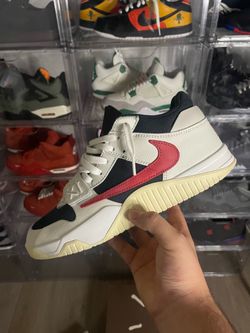 Sz 11 Travis Scott University Red Jumpman