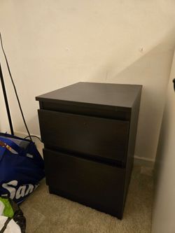 Low profile side table / nightstand