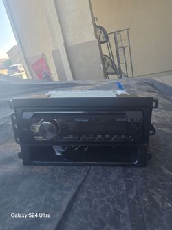 Pioneer Stereo