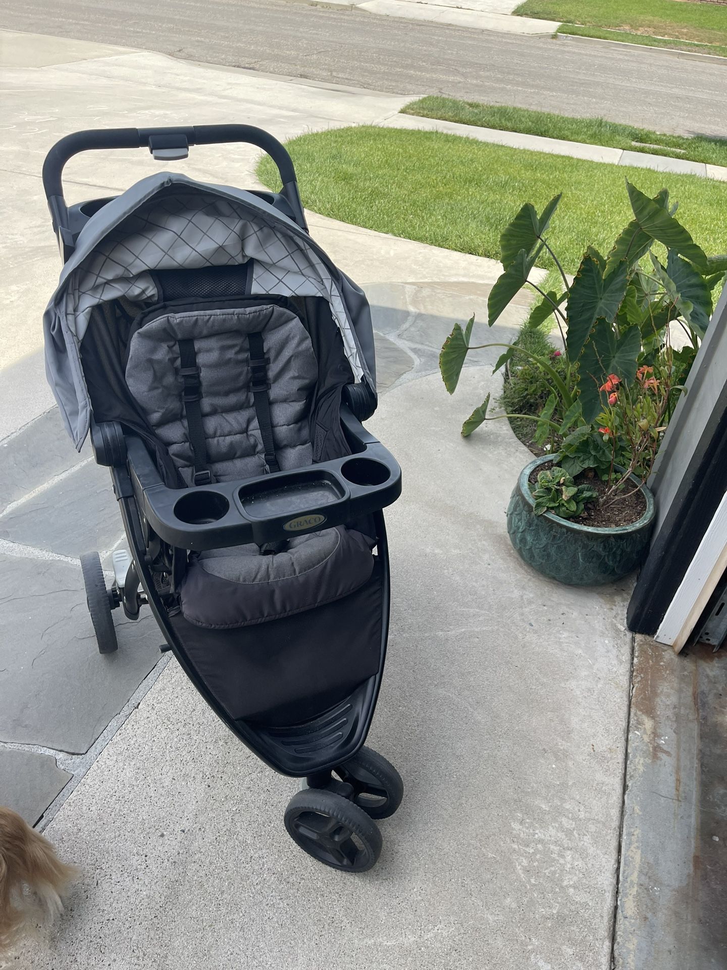Stroller 