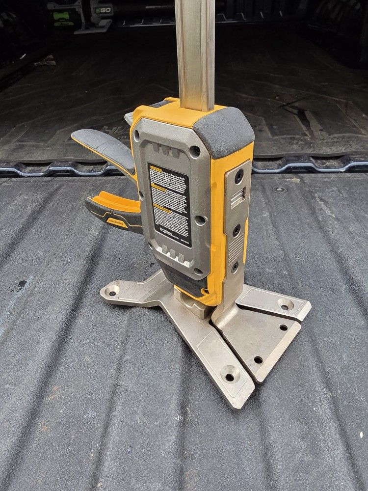 DeWalt Toughseries Construction Jack