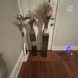 Vases With Artificial Flowers