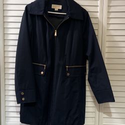 Women’s Large Hooded Raincoat With Removable Lining