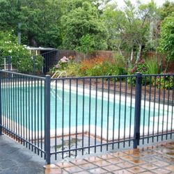 Semi Privacy Steel Fence Security Fence Swimming Pool Hillside Iron Fence Spear Top Fence 