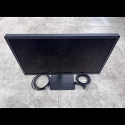 LG 24" UltraFine 4K UHD IPS Monitor (24MD4KL-B) - Excellent Condition