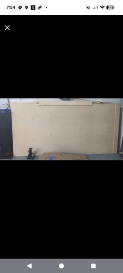 6 Large Plywood Sheets - 4x8 ft