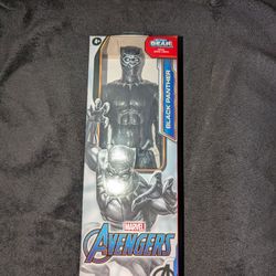 Marvel Avengers Black Panther Titan Hero Series. (New)