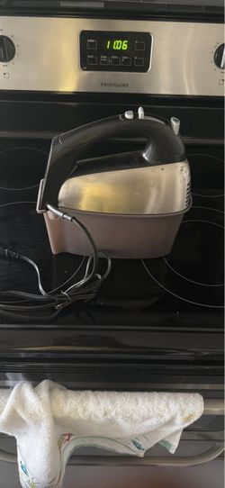 Electric Hand Mixer with Storage Base