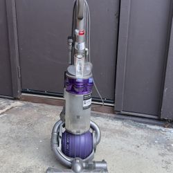 Dyson ball DC 25 ANIMAL VACUUM