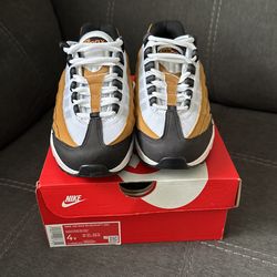 Nike Air Max 95 Sz 4Y 