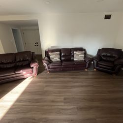 Set of 3 Leather Couches 