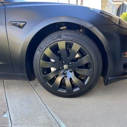 Like New Tesla Wheel Cover 2 Rims Extra Replacement 