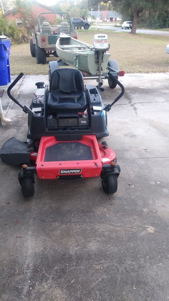 Snapper 42" Zero-Turn Mower