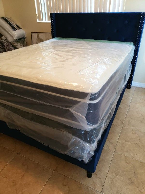 NEW QUEEN LUXURY PILLOW TOP MATTRESS 😊 Available in KING size 👌