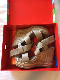 Charles by Charles David Nude Espadrille Wedge Heels - Size 6M