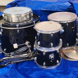 SP Sound Percussion Drum Set- Bass/ Side Toms/ Floor Toms/ Snare/ High Hat And Stand/ Bass Foot Pedal
