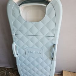 Portable bathtub