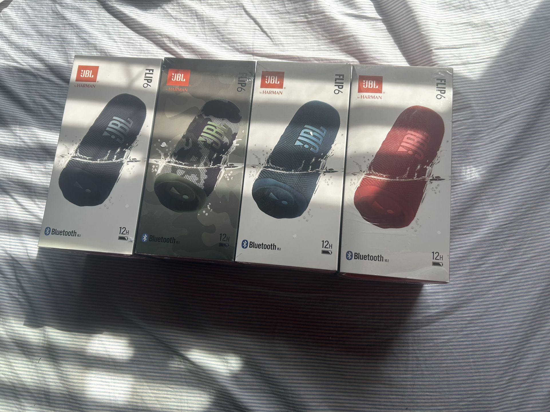 New JBL Flip 6 Speakers 4 Different Colors 45$ Each