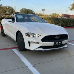 119068 — 2022 Ford Mustang 