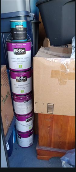 Behr Premium Plus Paint & Primer Lot Swiss Coffee