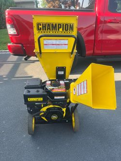 Champion 338cc wood chipper in perfect condition