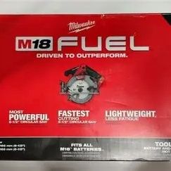 NEW Milwaukee 2833-20 M18 FUEL 18V Lithium-Ion Brushless Cordless 6-1/2" Circular Saw (Tool-Only)