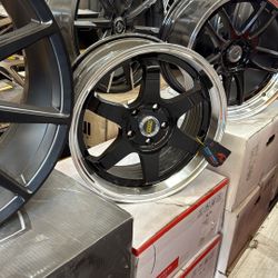 Black/Silver Lip Wheels 