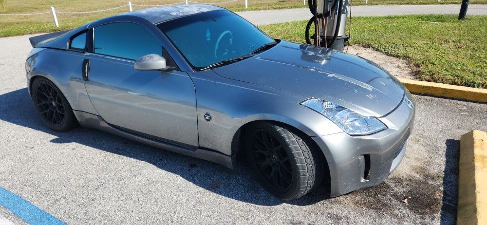 2005 Nissan 350z