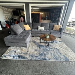 Sectional Sofa/ Couch DELIVERY AVAILABLE 