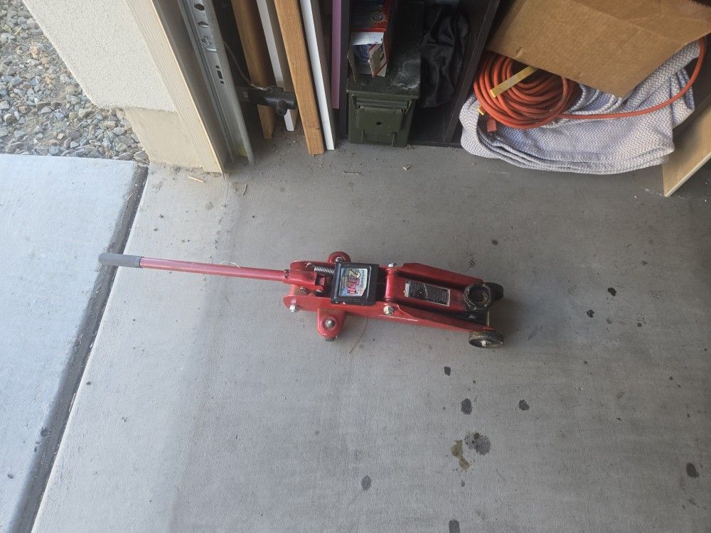 Pioneer 2-ton Jack