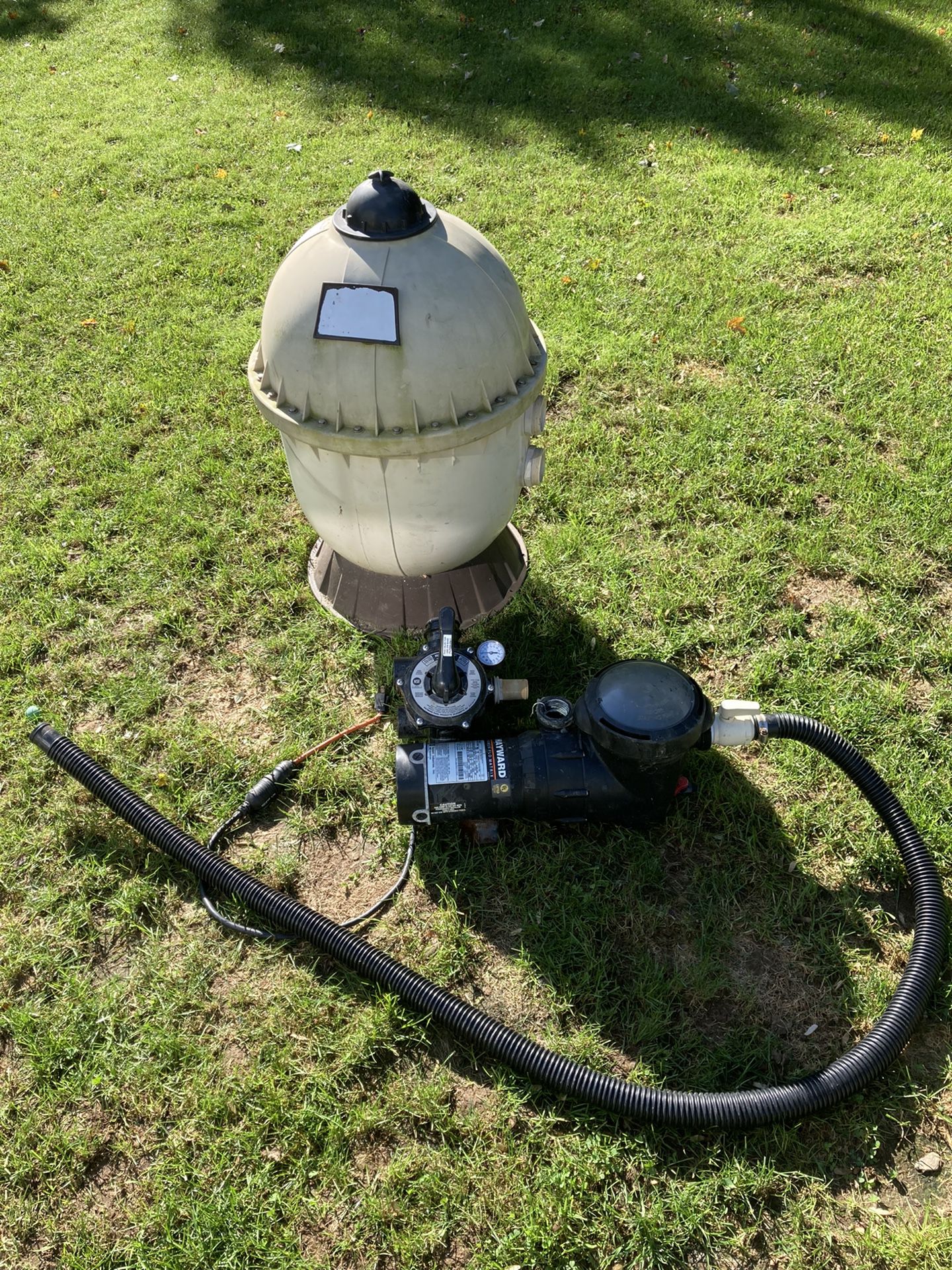 Hayward Pool Filter With Pump And Valve