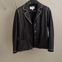 St. John sport By Mary gray size p