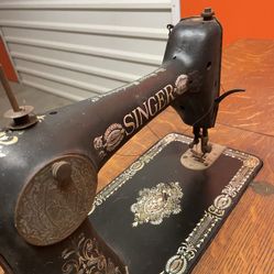 Singer Seeing Machine Table