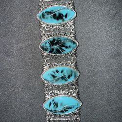 Bracelet (costume)
