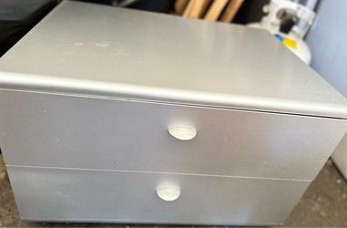 2 night stands, with 2 drawers