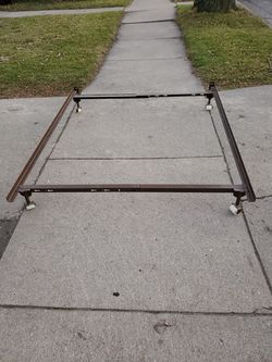 BED FRAME TWIN TO QUEEN