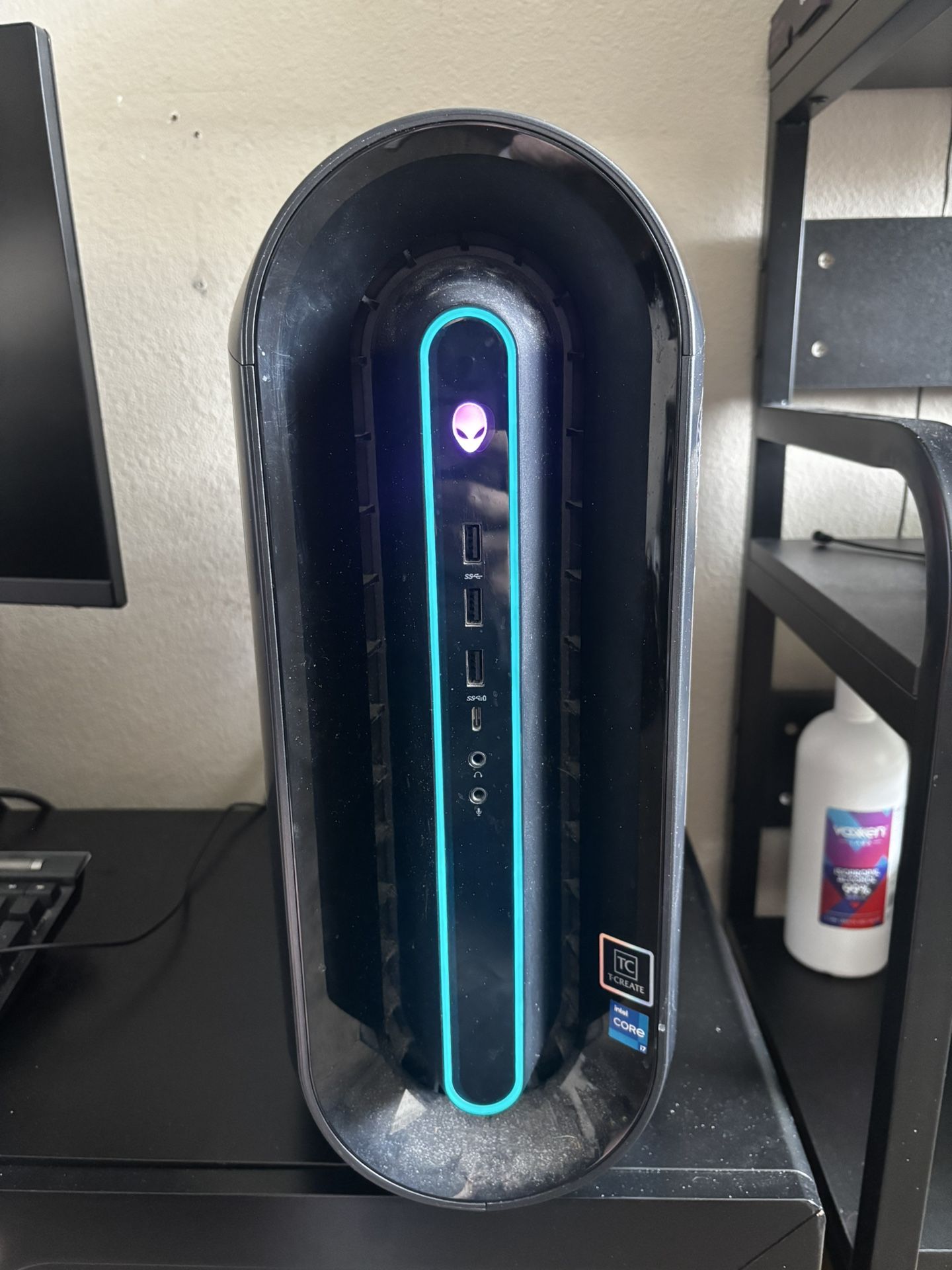 Alienware R12 Pre-Built Desktop