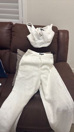 Women’s pants and top