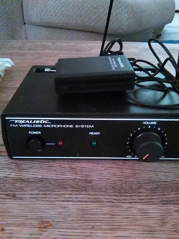 Wireless microphone system