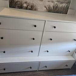 8-drawer dresser