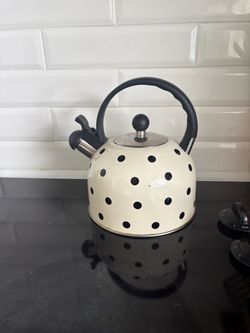 Polka Dot Kettle