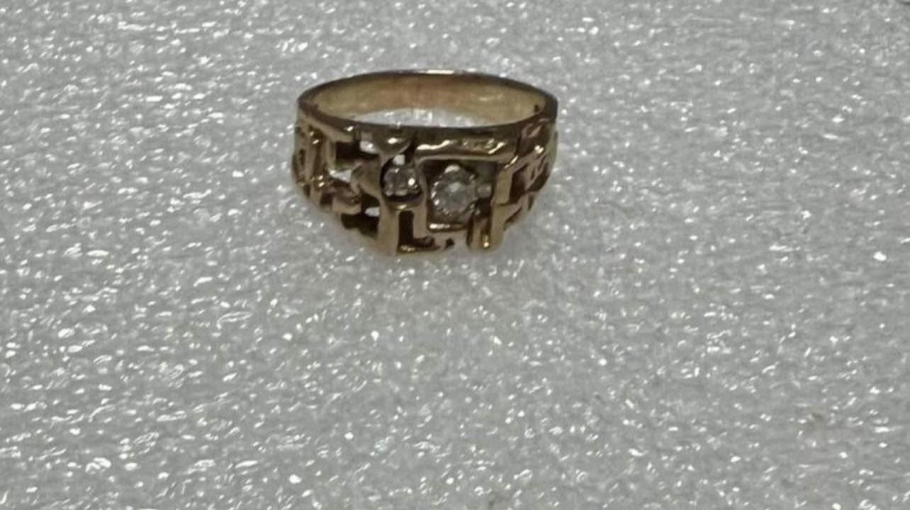 Vintage 1960’s 10k Gold Diamond Nugget Ring
