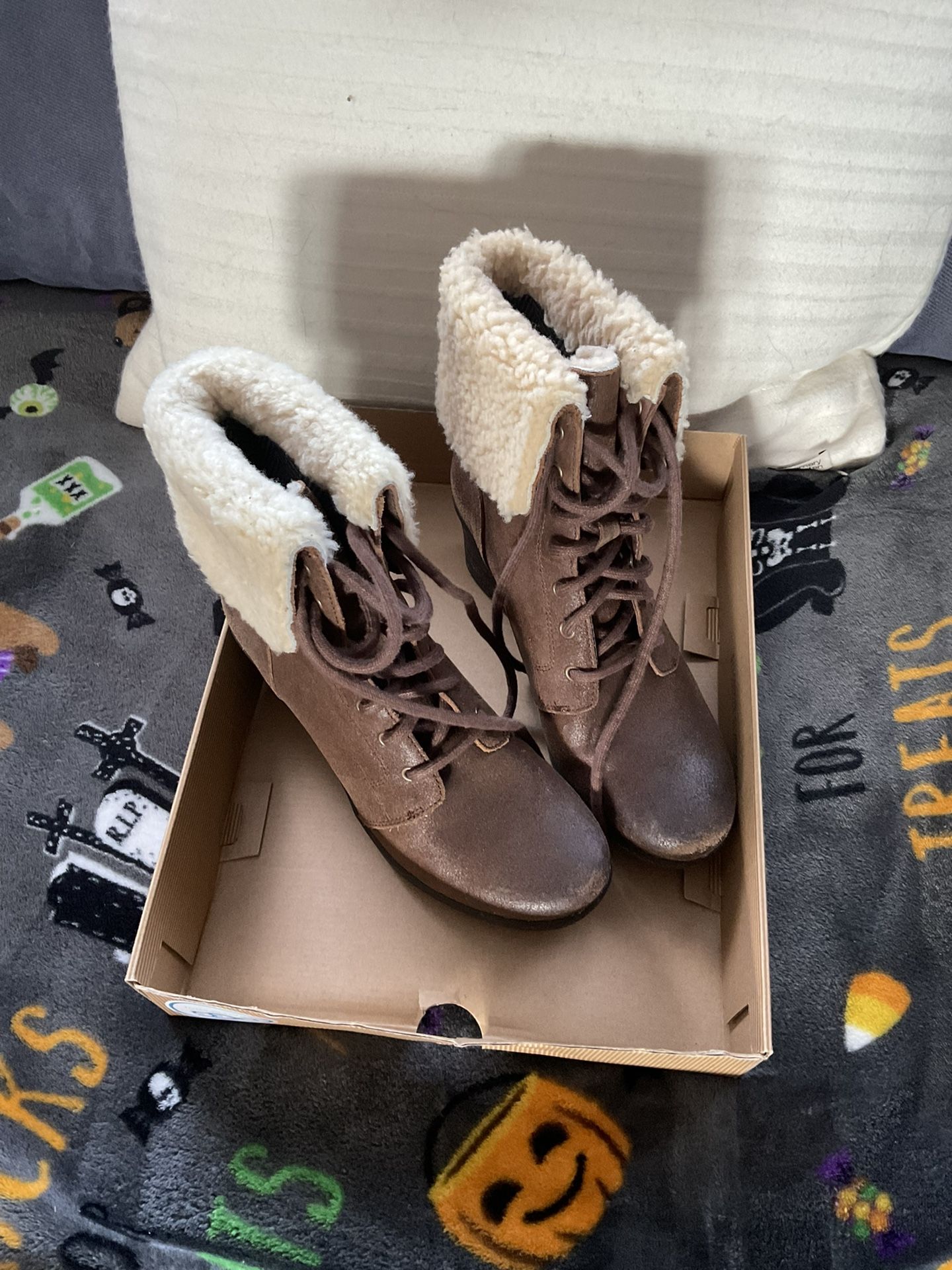 Ugg Boots Size-7