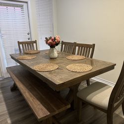 Dinning Room Table 